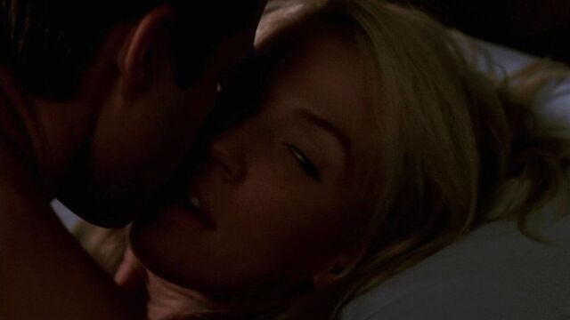 Poppy Montgomery - ''Without a Trace'' s3e01