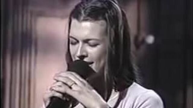 Milla Jovovich (No Bra) Singing