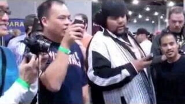 Lily Thai gets in touch with her fans