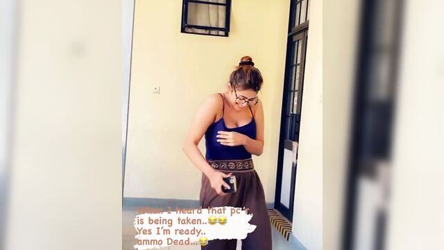 Piumi queen boob bounce