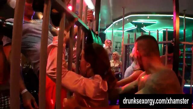 Bi club babes having public sex orgy