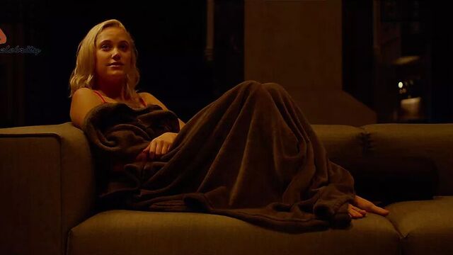 Maika Monroe - TAU 2018