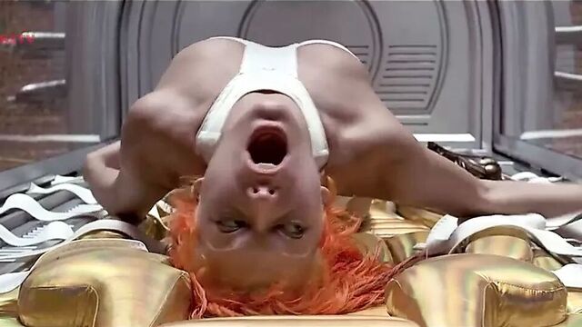 Milla Jovovich - The Fifth Element 1997