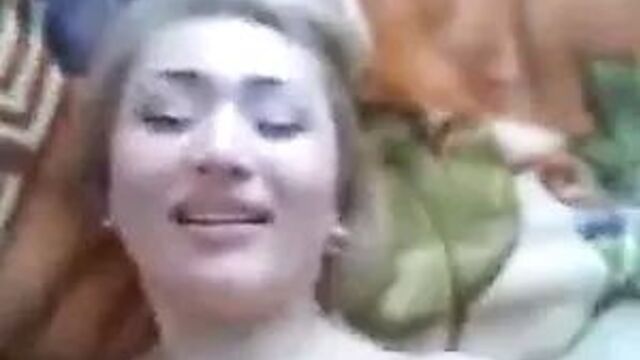 Shahnozabonu Uzbek singer