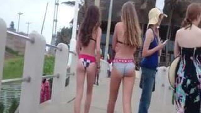 Durban beach babes