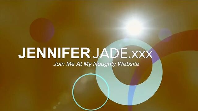 Sexy Milf Jennifer Jade Finger Fucks Her Tight Pussy