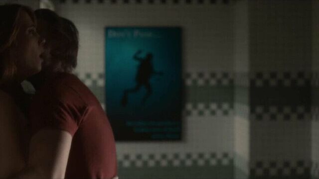 Kristen Wiig – Hot Kissing Scenes 4K