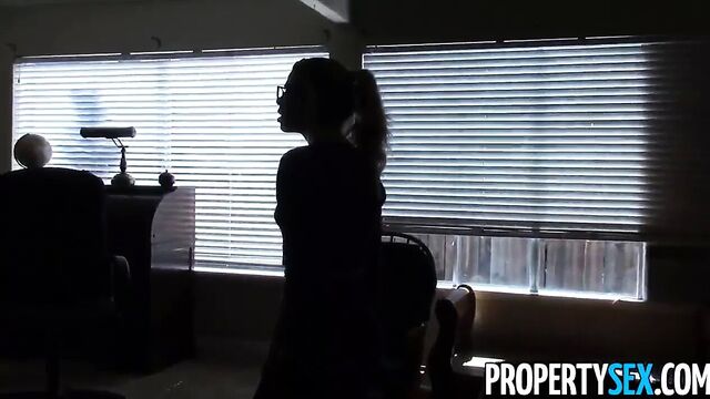 PropertySex - Innocent realtor turns into horny sex demon