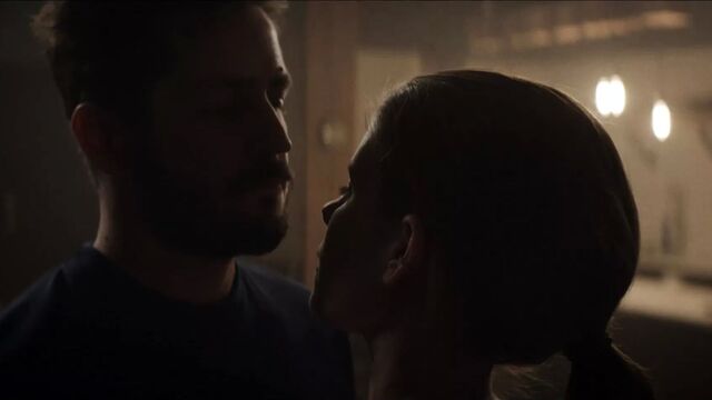 Kate Mara - ''A Teacher'' s1e09