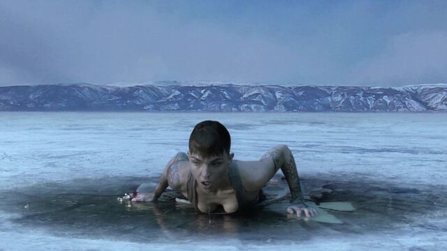 Ruby Rose - ''Batwoman'' s1e01