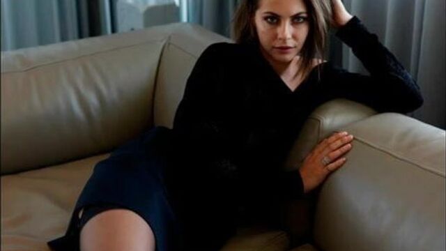 Willa Holland and Danielle Panabaker