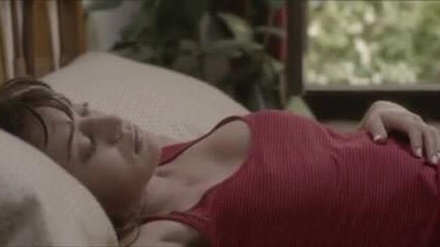 Lizzy Caplan. Alison Brie. - Save the Date 02