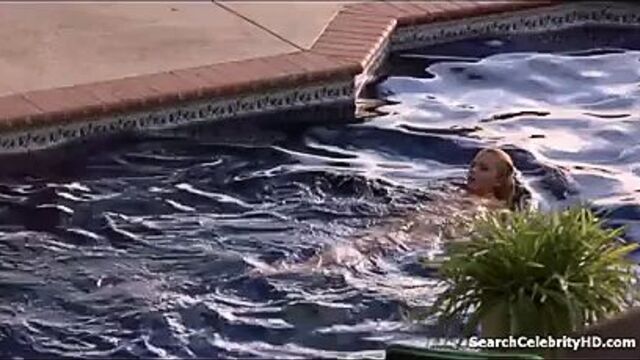 Jaime Pressly and Athena Massey - Poison Ivy 3