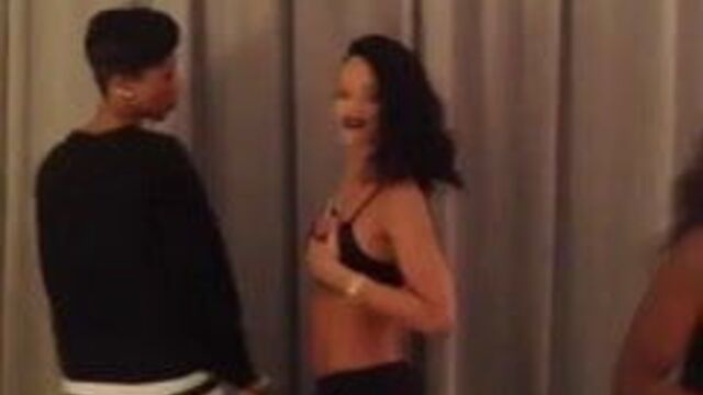 Rihanna hanging with her girls