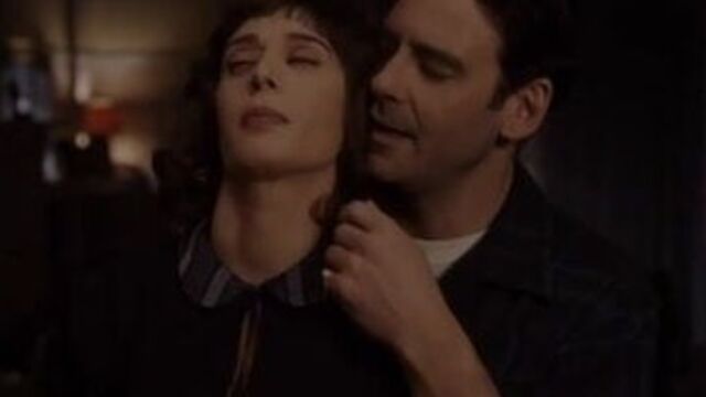 Lizzy Caplan - Masters of Sex 02