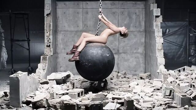 Miley Cyrus - Wrecking Ball (Explicit)