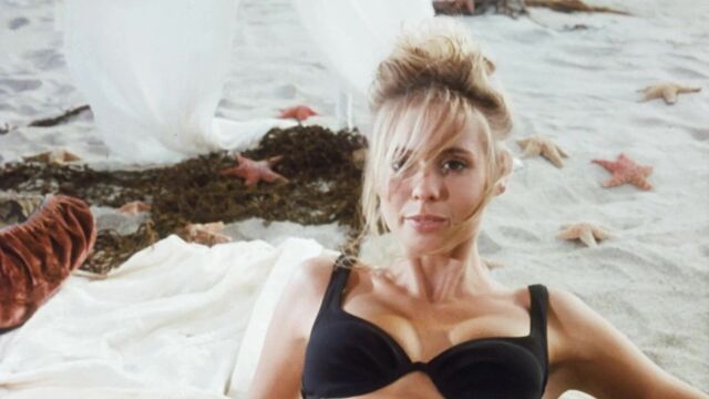 Olivia d'Abo - ''Bank Robber'' 05