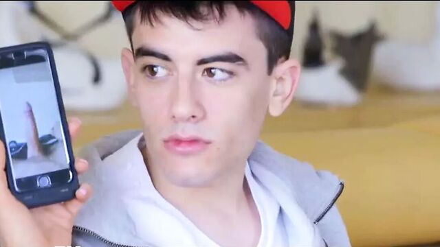 Papa erwischt mich, wenn ich meine Stiefmutter ficke