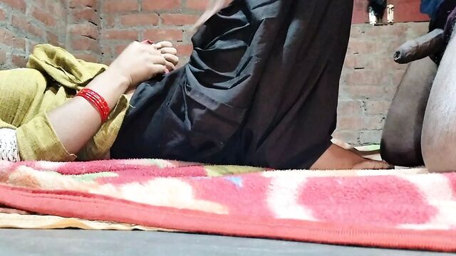 Aunty ko bhatije ne choda raat bhar