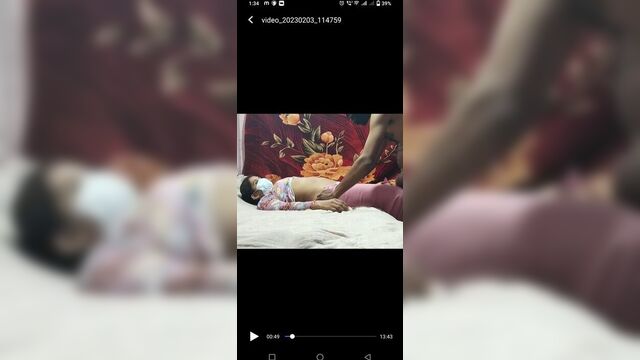 Subah subah nahaane ke baad bibi ki chudai mote Lund se maine ki