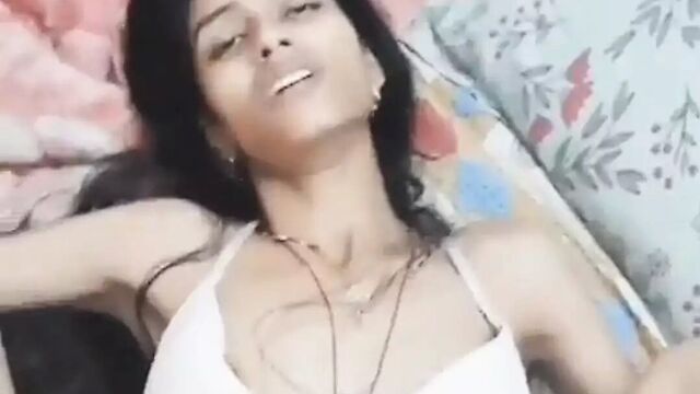 Indian Hot Couple Desi Romance in OYO Room