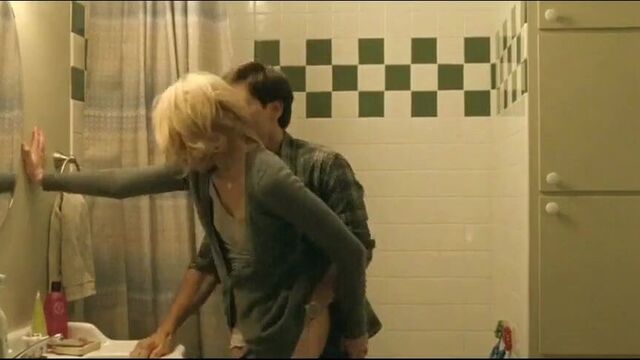 Elizabeth Banks in The Details