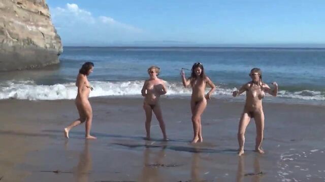 Beach babes