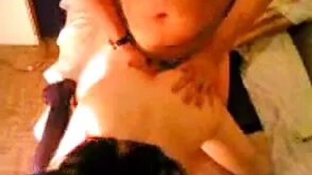 Voggaei me poly pono sto ksekoliasma,partoyza !!!