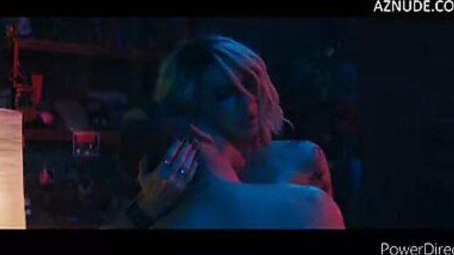 Kate Beckinsale nude scene in Jolt