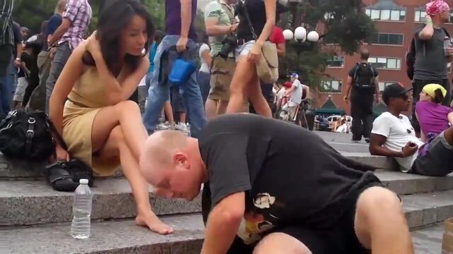 NYC Foot Massage Public