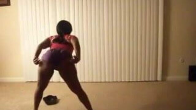 Lady k twerk