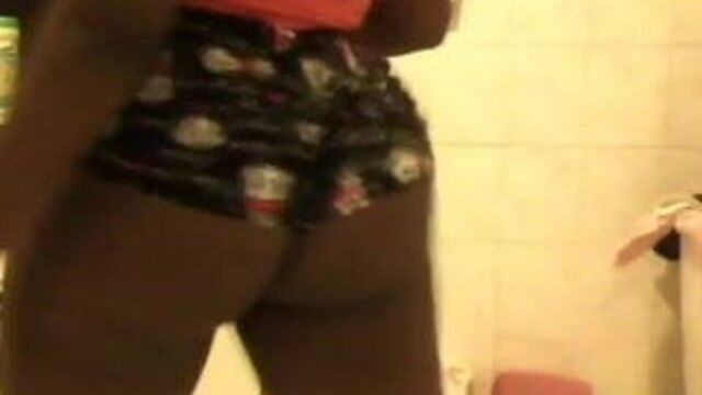 Mami Culo Grande 3
