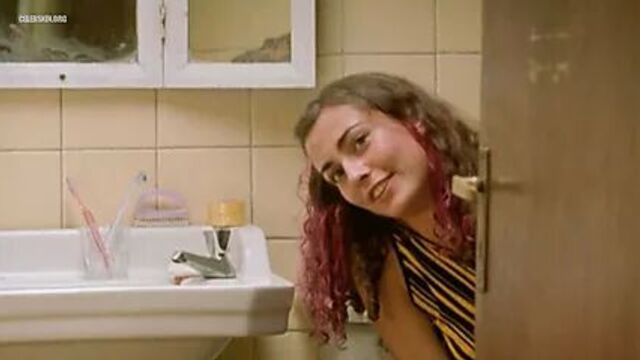 Javiera Diaz de Valdes washing machine sex scene