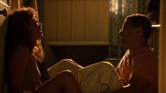 Sanaa Lathan - ''Out of Time'' 02