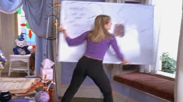 Melissa Joan Hart - Nice Thick Fat Ass in Tight Black Pants