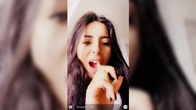 Leila beurette gros nichon sans soutif