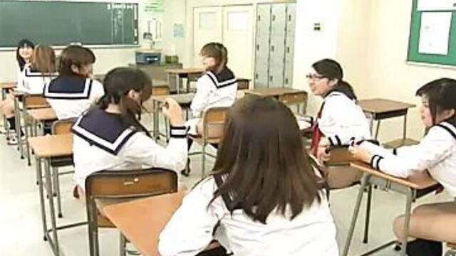 A day with alltime bottomless girls 2